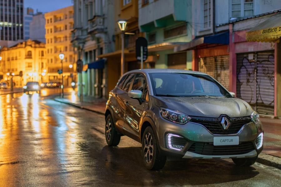  Renault Captur Bose 2018 года  (LA) (фото 14 из 38)